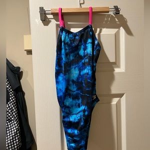 Girls tie-dyed speedo swim suit “ENDURANCE” type